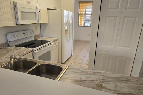 Touwnhouse à vendre à Homestead, Floride: 3 chambres, 108.6 m2 № 2179388 - photo 11