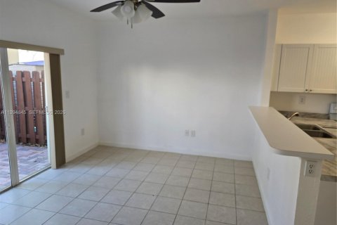 Touwnhouse à vendre à Homestead, Floride: 3 chambres, 108.6 m2 № 2179388 - photo 9