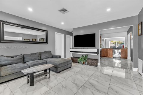 Купить виллу или дом в Окленд-Парк, Флорида 3 спальни, 118.36м2, № 2023924 - фото 26