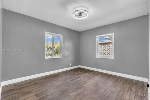 Купить виллу или дом в Окленд-Парк, Флорида 3 спальни, 118.36м2, № 2023924 - фото 15