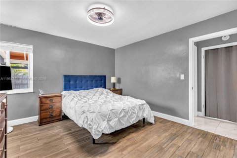 Купить виллу или дом в Окленд-Парк, Флорида 3 спальни, 118.36м2, № 2023924 - фото 19