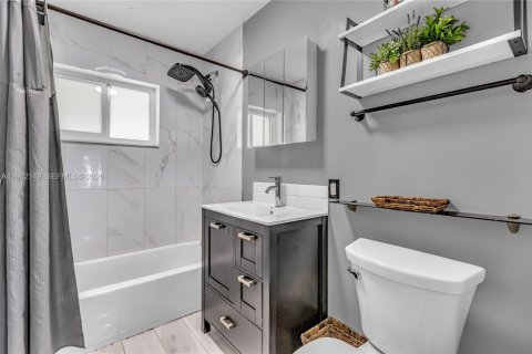 Купить виллу или дом в Окленд-Парк, Флорида 3 спальни, 118.36м2, № 2023924 - фото 14