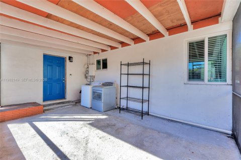 Купить виллу или дом в Окленд-Парк, Флорида 3 спальни, 118.36м2, № 2023924 - фото 29