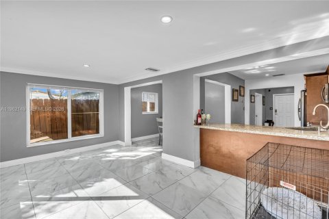 Купить виллу или дом в Окленд-Парк, Флорида 3 спальни, 118.36м2, № 2023924 - фото 11