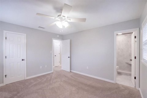 House in Eustis, Florida 3 bedrooms, 122.63 sq.m. № 2418613 - photo 27