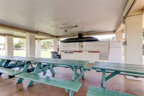 Condo in Saint Petersburg, Florida, 2 bedrooms  № 1734775 - photo 30