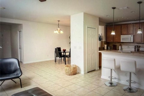 Townhouse in Orlando, Florida 3 bedrooms, 168.9 sq.m. № 2222098 - photo 7