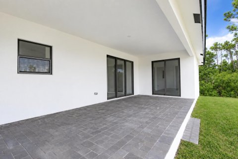 Купить виллу или дом в Порт-Шарлотт, Флорида 3 комнаты, 161.93м2, № 2338040 - фото 23