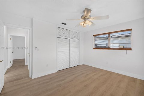 Villa ou maison à vendre à Cooper City, Floride: 3 chambres, 163.69 m2 № 2428091 - photo 28