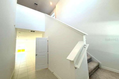 House in Dade City, Florida 5 bedrooms, 216.09 sq.m. № 2277382 - photo 12