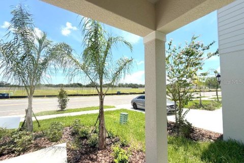 House in Dade City, Florida 5 bedrooms, 216.09 sq.m. № 2277382 - photo 5