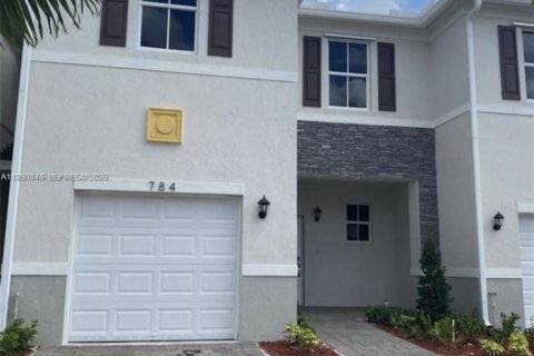 Townhouse in Homestead, Florida 3 bedrooms, 159.05 sq.m. № 2007045 - photo 22