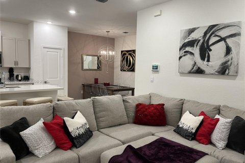 Adosado en Homestead, Florida 3 dormitorios, 159.05 m2 № 2007045