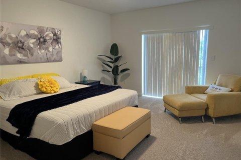 Townhouse in Homestead, Florida 3 bedrooms, 159.05 sq.m. № 2007045 - photo 2