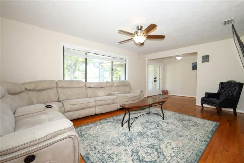 House in Ormond Beach, Florida 4 bedrooms, 241.36 sq.m. № 1916162 - photo 6