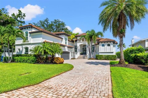 Casa en venta en Saint Petersburg, Florida, 5 dormitorios, 423.63 m2 № 1885536 - foto 3