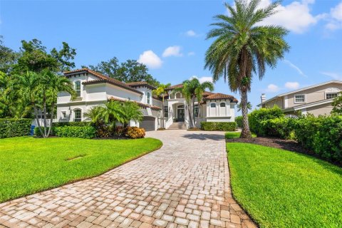 Casa en venta en Saint Petersburg, Florida, 5 dormitorios, 423.63 m2 № 1885536 - foto 4