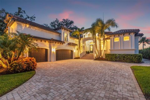 Casa en venta en Saint Petersburg, Florida, 5 dormitorios, 423.63 m2 № 1885536 - foto 8