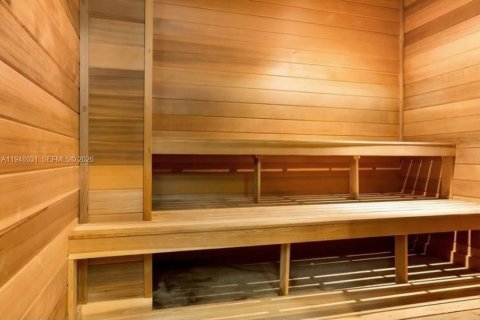 Купить кондоминиум в Серфсайд, Флорида 2 спальни, 115.76м2, № 2004075 - фото 20