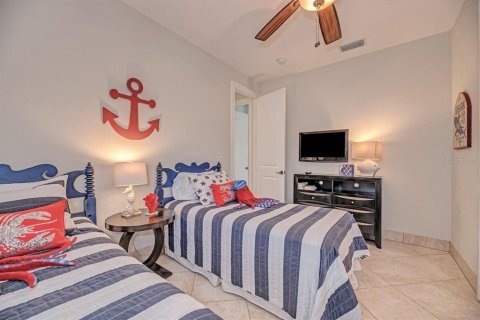 Villa ou maison à vendre à Holmes Beach, Floride: 6 chambres, 258.83 m2 № 2098630 - photo 17