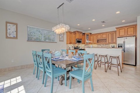 Villa ou maison à vendre à Holmes Beach, Floride: 6 chambres, 258.83 m2 № 2098630 - photo 9