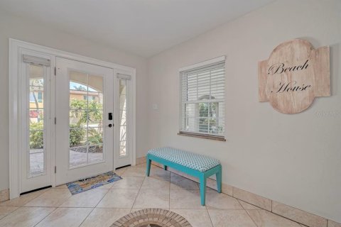Villa ou maison à vendre à Holmes Beach, Floride: 6 chambres, 258.83 m2 № 2098630 - photo 6