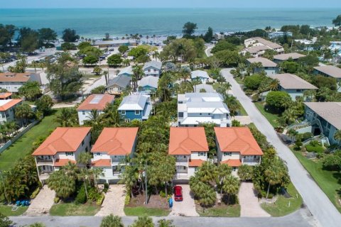 Villa ou maison à vendre à Holmes Beach, Floride: 6 chambres, 258.83 m2 № 2098630 - photo 4