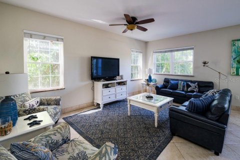 Villa ou maison à vendre à Holmes Beach, Floride: 6 chambres, 258.83 m2 № 2098630 - photo 13