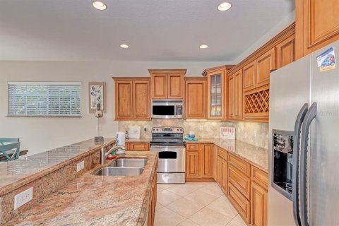 Villa ou maison à vendre à Holmes Beach, Floride: 6 chambres, 258.83 m2 № 2098630 - photo 10