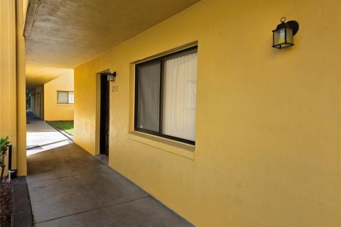 Copropriété à louer à Orlando, Floride: 2 chambres, 88.26 m2 № 2419967 - photo 11