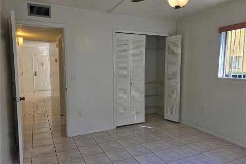 Copropriété à louer à Orlando, Floride: 2 chambres, 88.26 m2 № 2419967 - photo 6