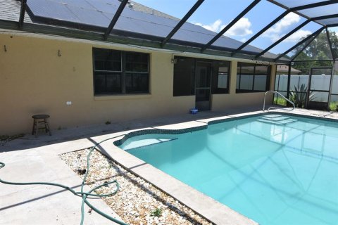 Villa ou maison à vendre à Deltona, Floride: 3 chambres, 182.92 m2 № 1909533 - photo 16