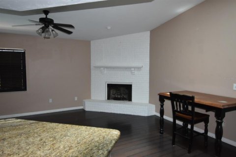 Villa ou maison à vendre à Deltona, Floride: 3 chambres, 182.92 m2 № 1909533 - photo 21