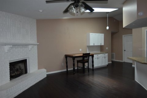 Villa ou maison à vendre à Deltona, Floride: 3 chambres, 182.92 m2 № 1909533 - photo 15