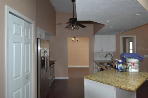 Villa ou maison à vendre à Deltona, Floride: 3 chambres, 182.92 m2 № 1909533 - photo 2