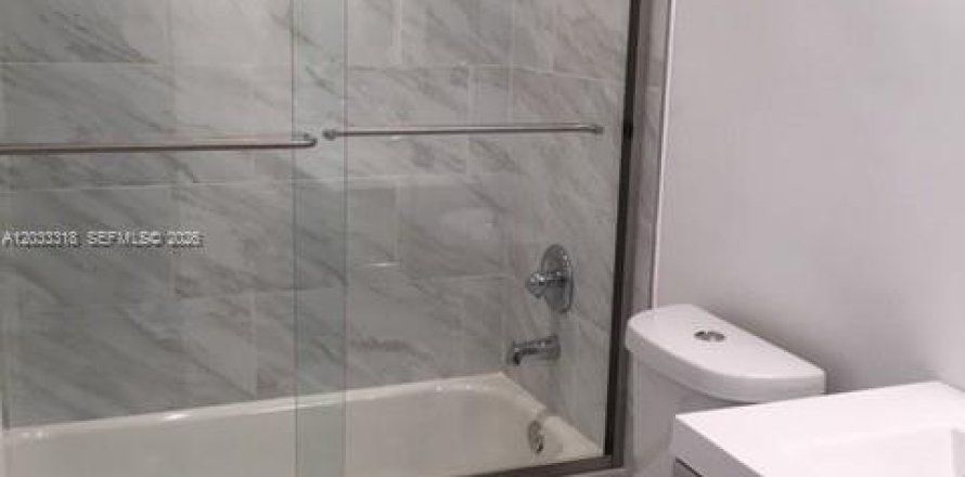 Condo in Miami, Florida, 2 bedrooms № 2083613