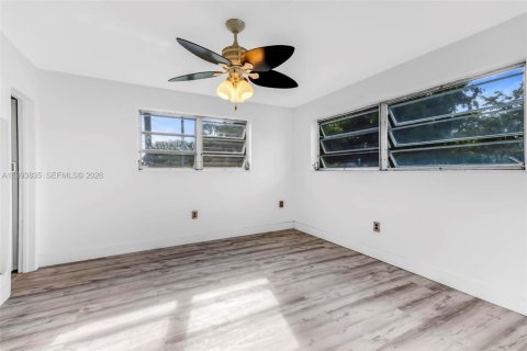 Снять в аренду кондоминиум в Майами, Флорида 2 спальни, 91.97м2, № 2055668 - фото 17