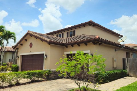 Villa ou maison à vendre à Homestead, Floride: 5 chambres, 296.92 m2 № 2279320 - photo 3