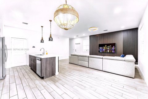 Touwnhouse à louer à Homestead, Floride: 4 chambres, 163.23 m2 № 2394989 - photo 2