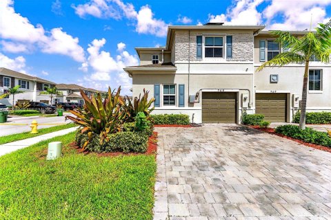 Touwnhouse à Homestead, Floride 4 chambres, 163.23 m2 № 2394989