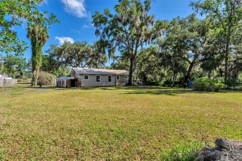 House in Plant City, Florida 3 bedrooms, 133.78 sq.m. № 2201244 - photo 21