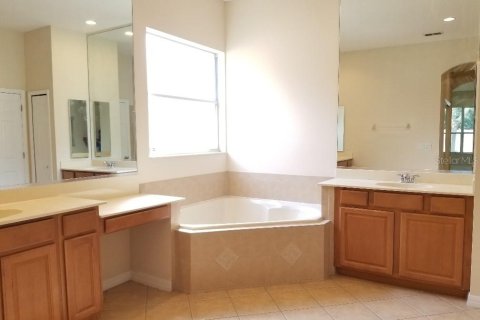 Casa en alquiler en Windermere, Florida, 4 dormitorios, 262.54 m2 № 2284728 - foto 16