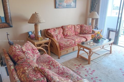 Copropriété à vendre à North Miami Beach, Floride: 1 chambre, 76.92 m2 № 2058449 - photo 8
