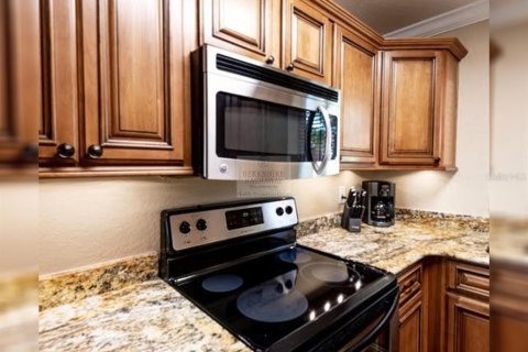 Condo in Saint Petersburg, Florida, 2 bedrooms № 2212540 - photo 14