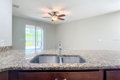 Casa en venta en Clermont, Florida, 4 dormitorios, 198.44 m2 № 1339844 - foto 11