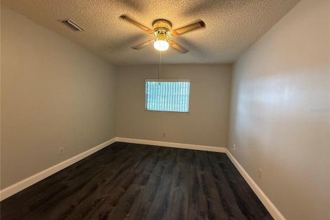 Condominio en alquiler en Tampa, Florida, 2 dormitorios, 72.56 m2 № 1903286 - foto 6