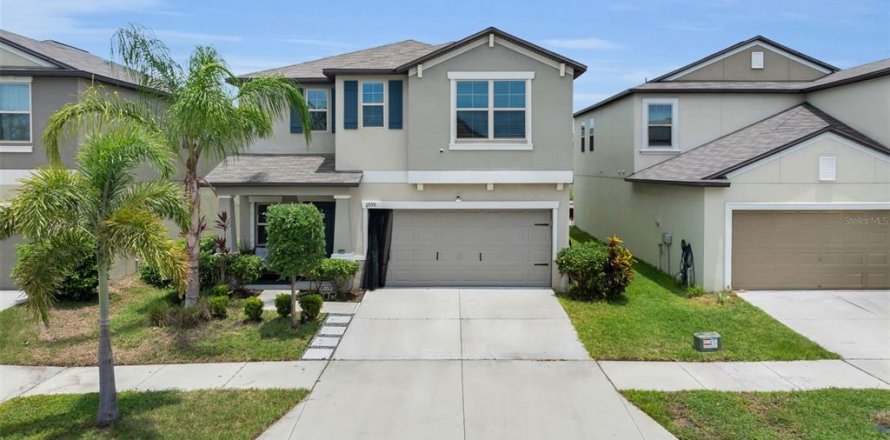 Casa en Sun City Center, Florida 6 dormitorios, 242.85 m2 № 1837974