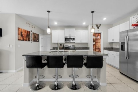 Casa en alquiler en Sun City Center, Florida, 6 dormitorios, 242.85 m2 № 1837974 - foto 10