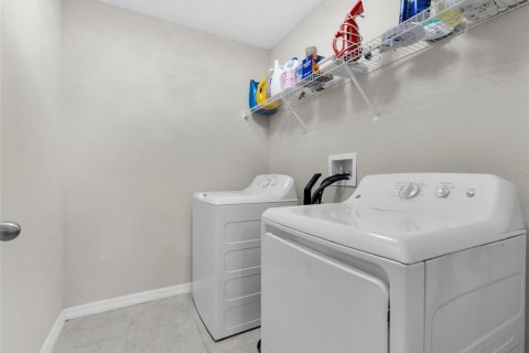 Casa en alquiler en Sun City Center, Florida, 6 dormitorios, 242.85 m2 № 1837974 - foto 22