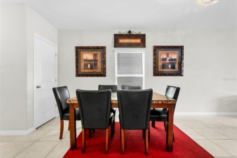 Casa en alquiler en Sun City Center, Florida, 6 dormitorios, 242.85 m2 № 1837974 - foto 11